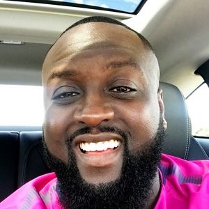 Meet your Posher, Emmanuel