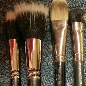 Mac makeup brushes