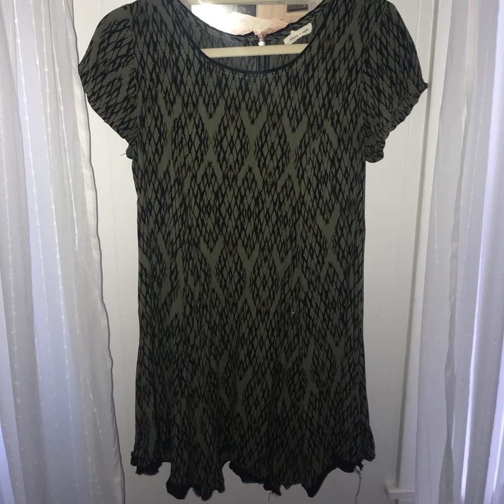 Urban Outfitters Short Sleeve Shift Dress