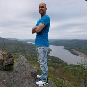 Meet your Posher, Alex