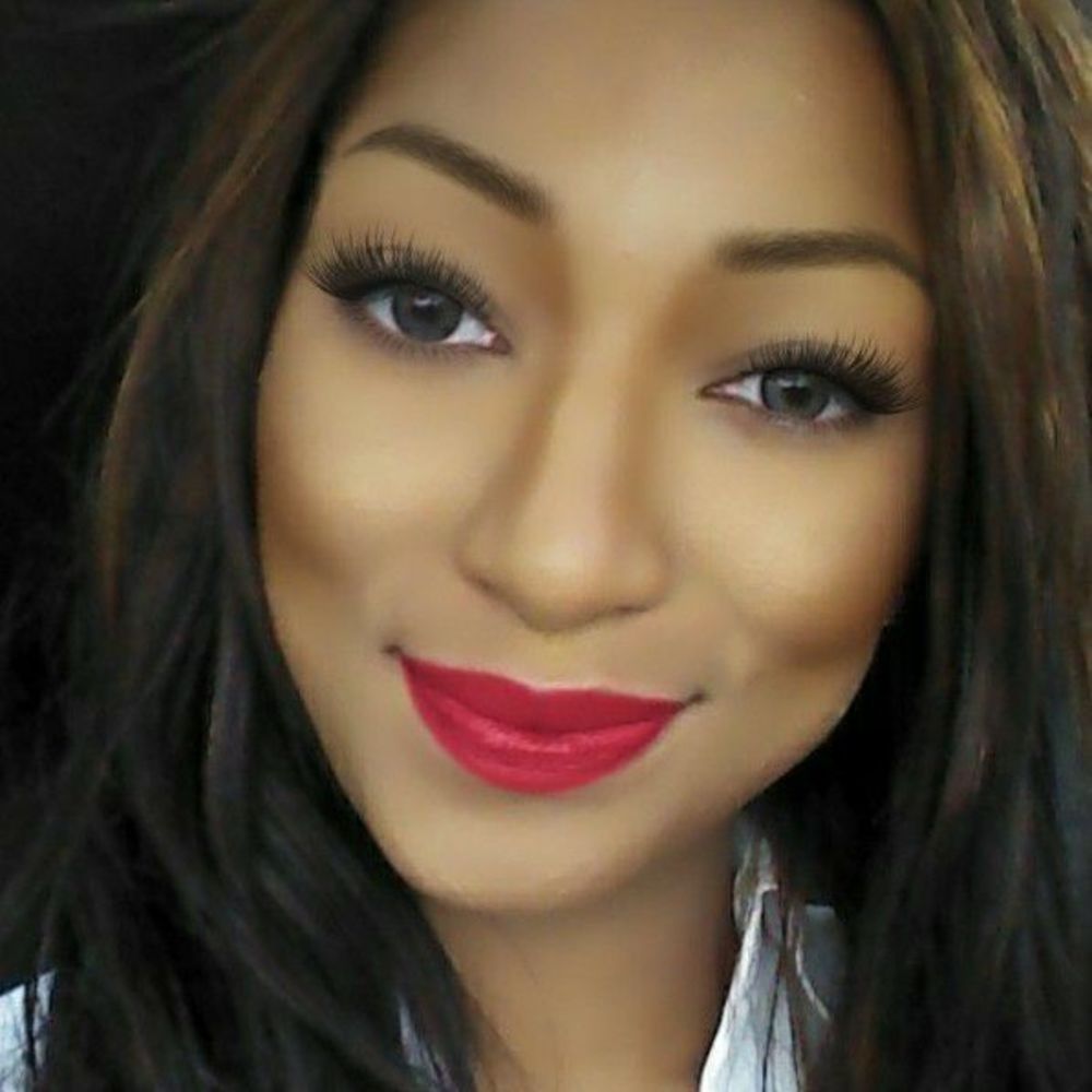 Meet your Posher, Aisha