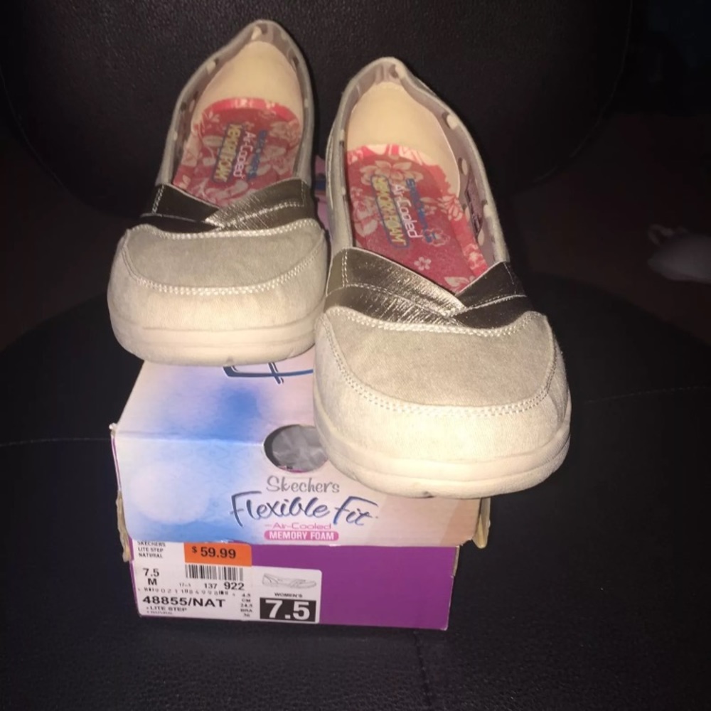 Skechers flexible fit