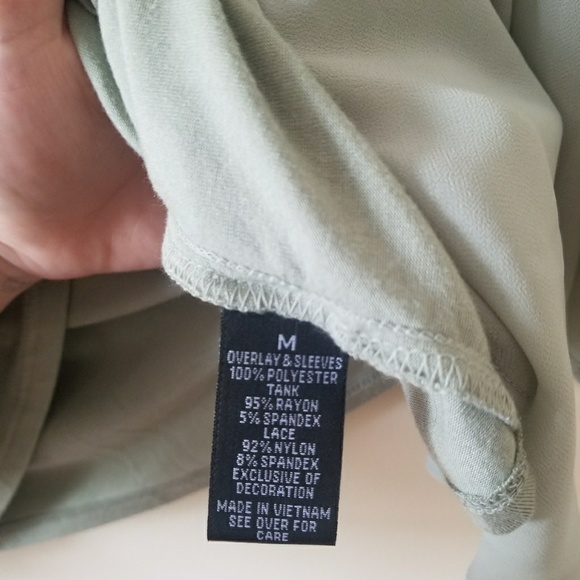 IZ Byer Light Green Flowy Top - Picture 4 of 4