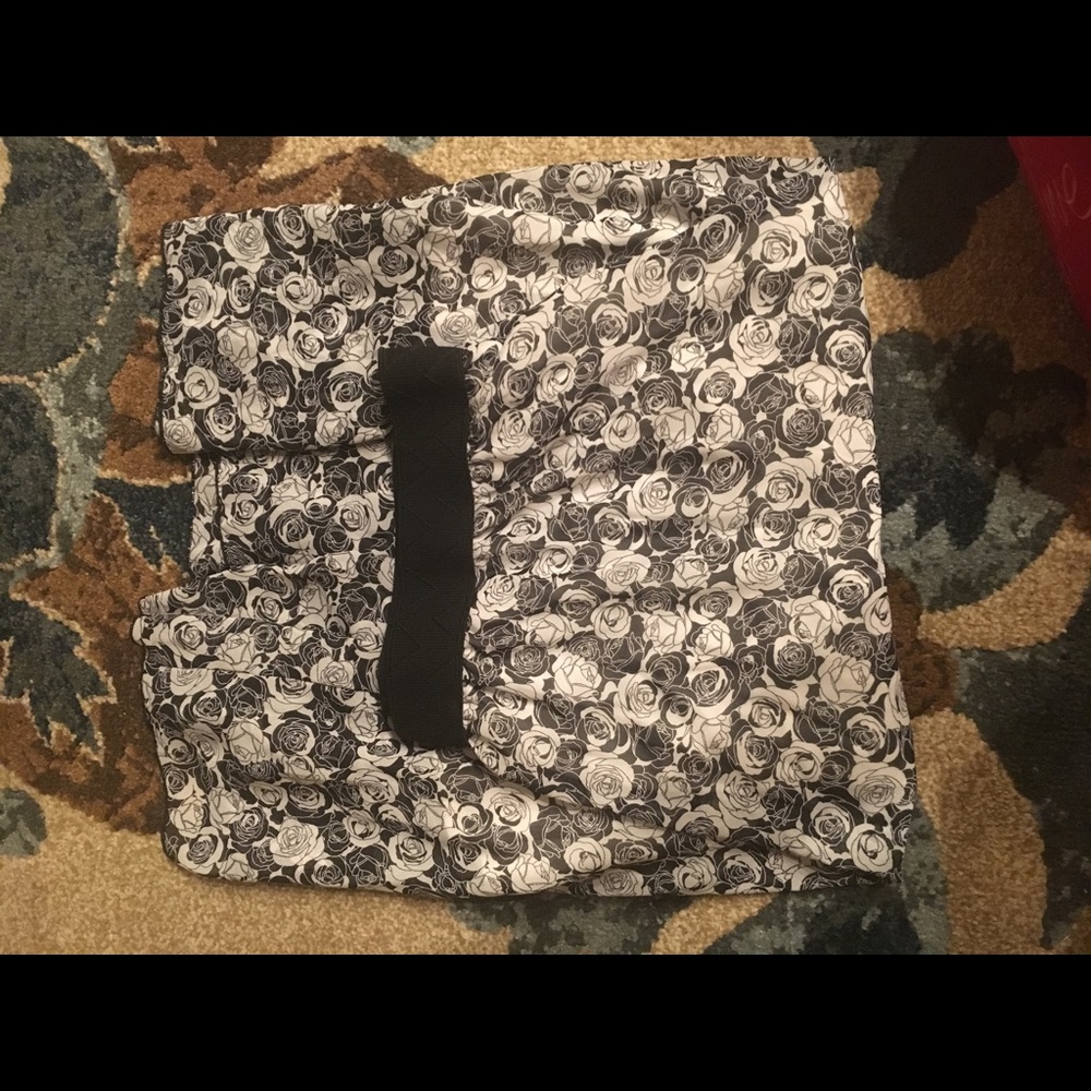 Large Floral Lola