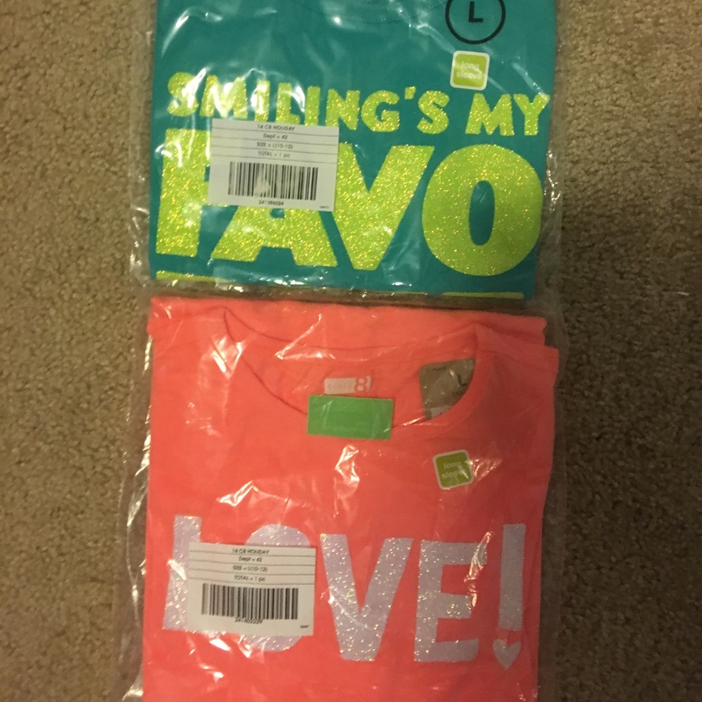 😊SOLD😊!!!! . NWT CRAZY 8 long sleeved t-shirts - Picture 1 of 7