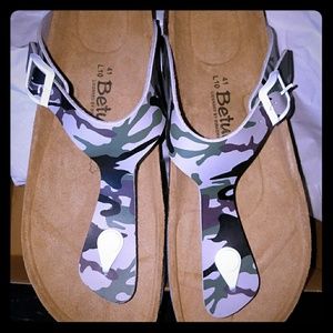 NIB Birkenstock Gizeh T-Strap Betula Sz41