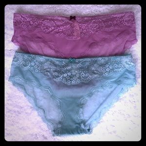 Victoria’s Secret lace size L bundle