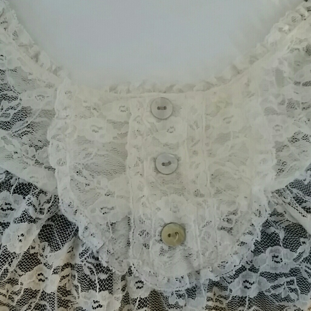 Lace top - Picture 3 of 7