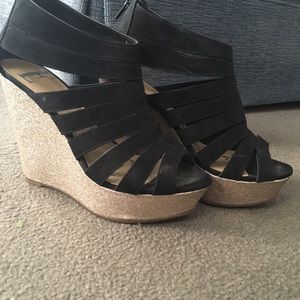 Wedge heels