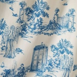 NWT DOCTOR WHO TARDIS WEEPING ANGEL SKIRT