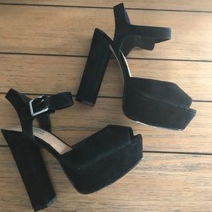 Steve Madden Jillyy Platform Heel