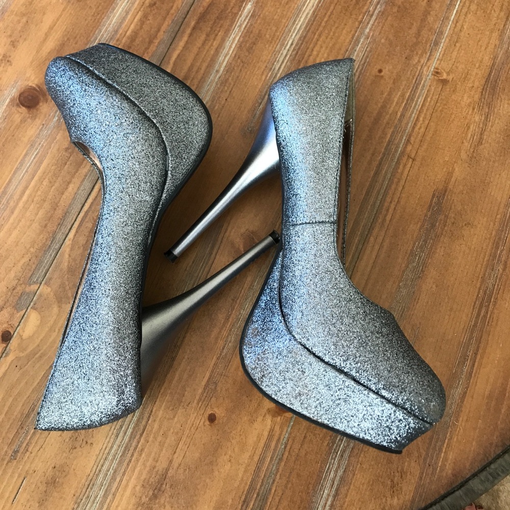 Eva & Zoe sparkle heels