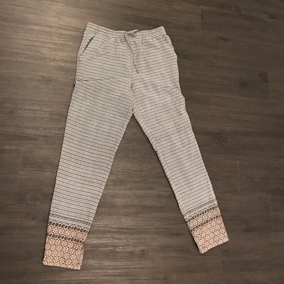 Tie Front Printed Beach Pant with pockets - Picture 1 of 7