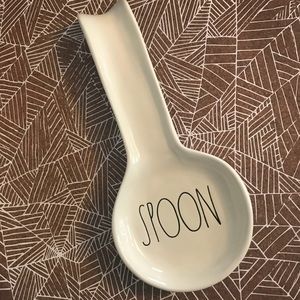 Rae Dunn “Spoon” Spoon Rest 🥄