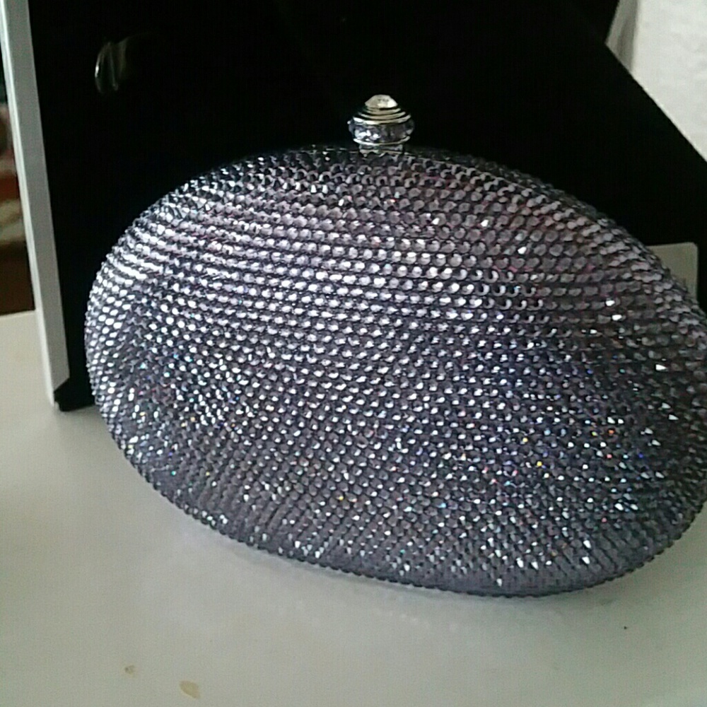 Crystal clutch