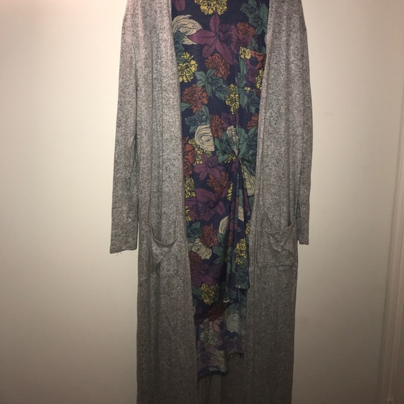 ⚡️Only 1 Left!⚡️Heather Gray Duster Cardigan - Picture 2 of 7