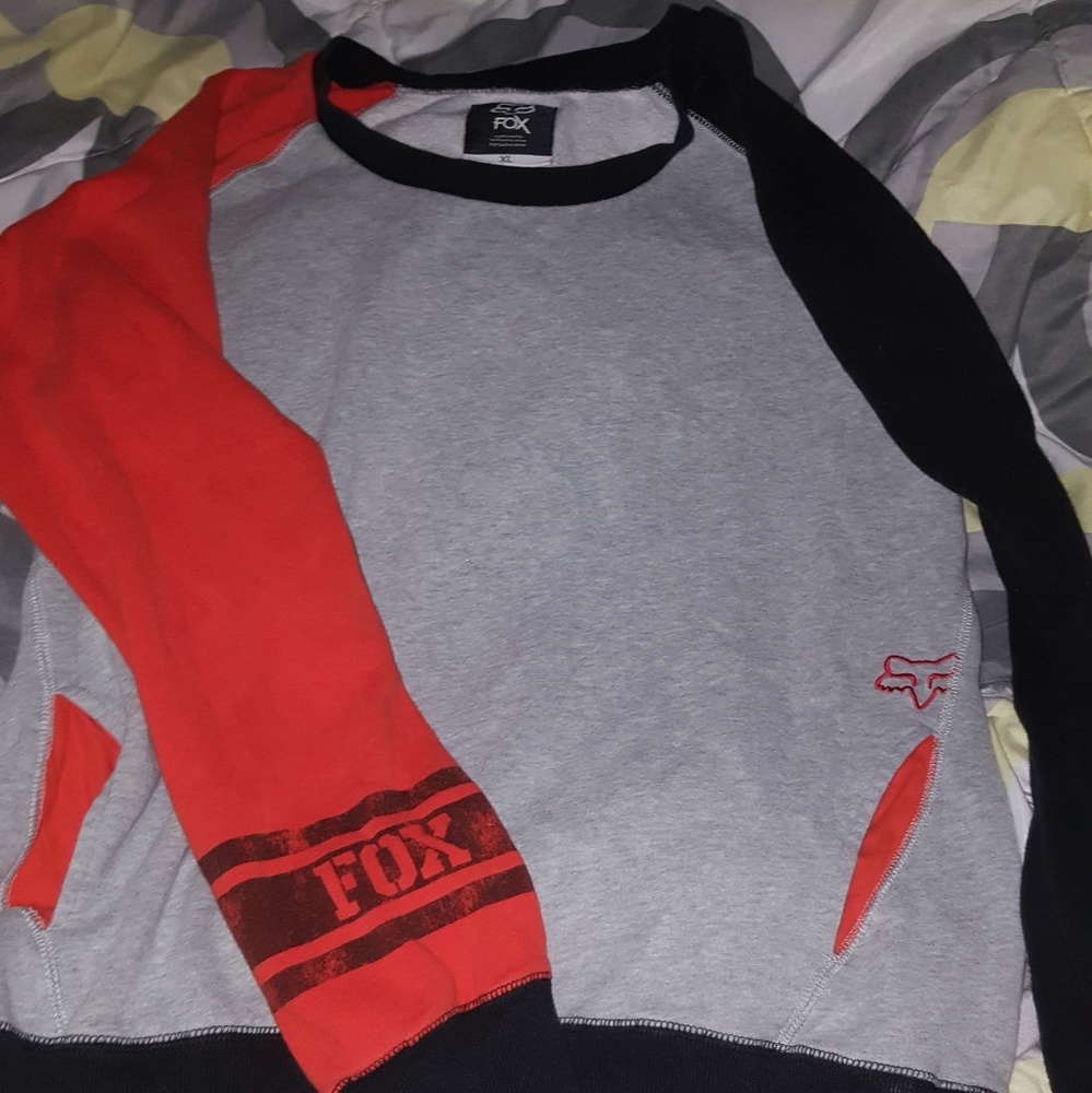 Fox sweat shirt