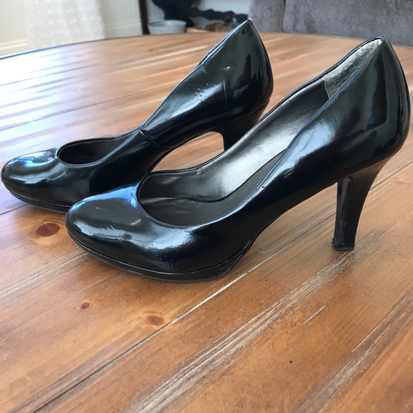 Black pumps - Picture 6 of 6