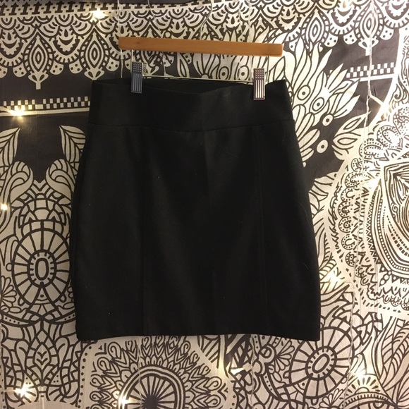 tight black skirt - Picture 1 of 2