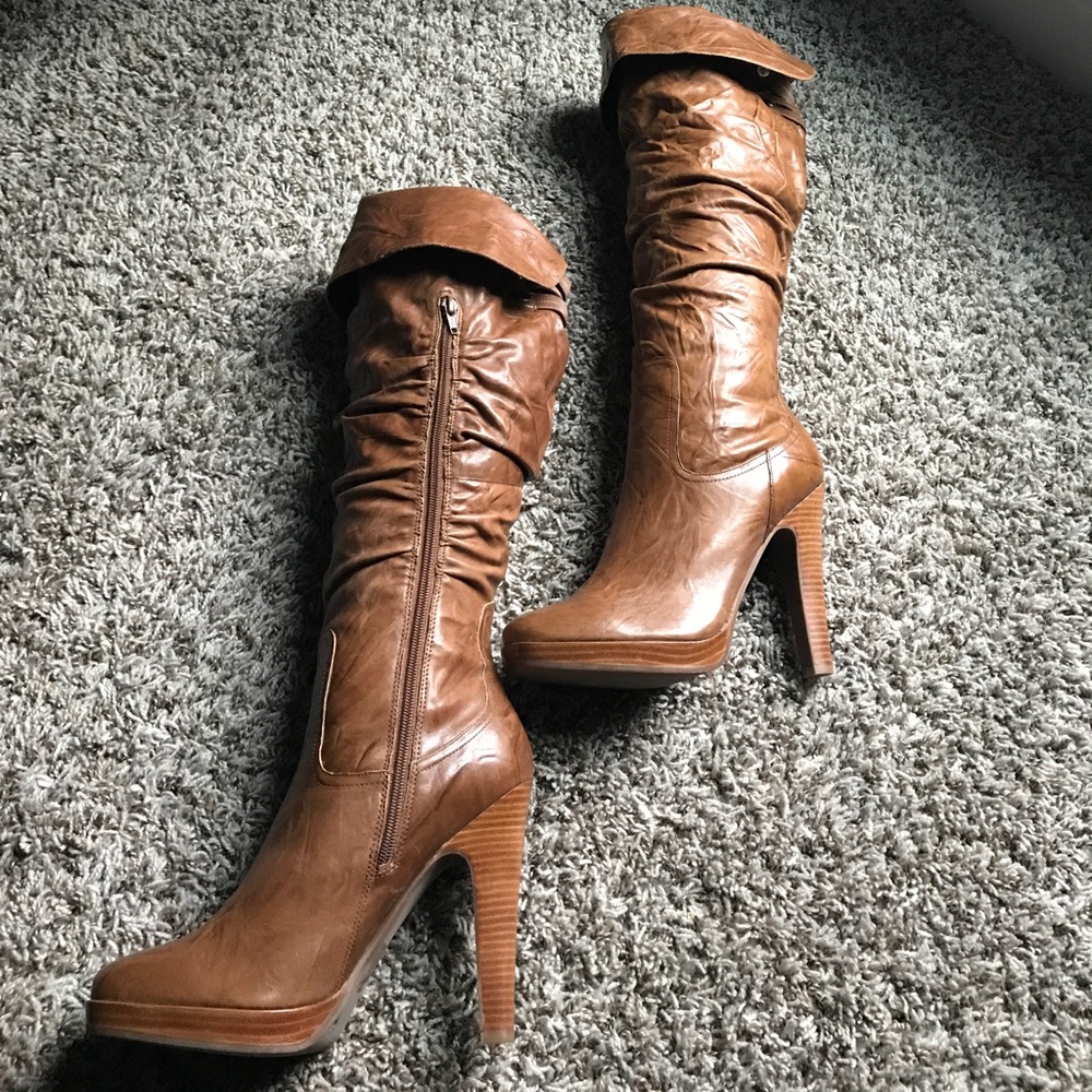 Brand New Jessica Simpson Crunched Boots/NO Trades