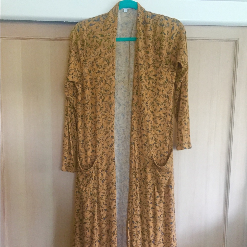 BNWOT LuLaRoe Sarah Size Medium