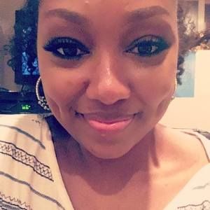 Meet your Posher, Cassandra