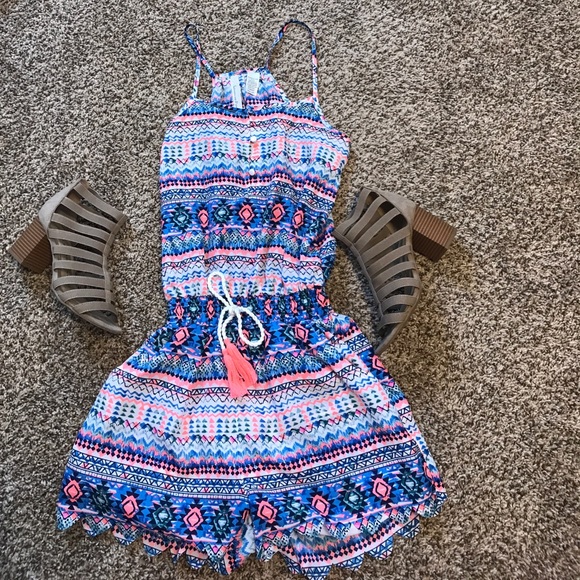 Between me & you romper - Picture 1 of 2