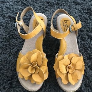 b.o.c Born Wedge Sandals