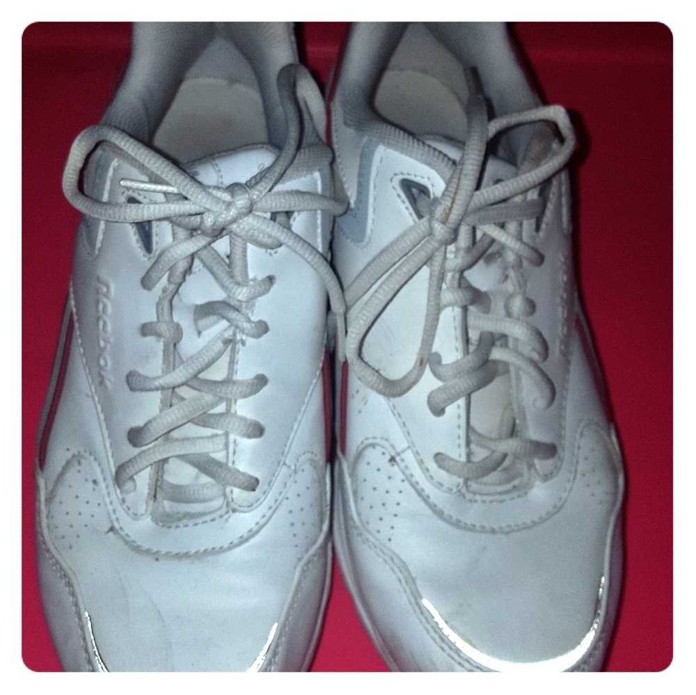Reebok DMX Max walking shoes