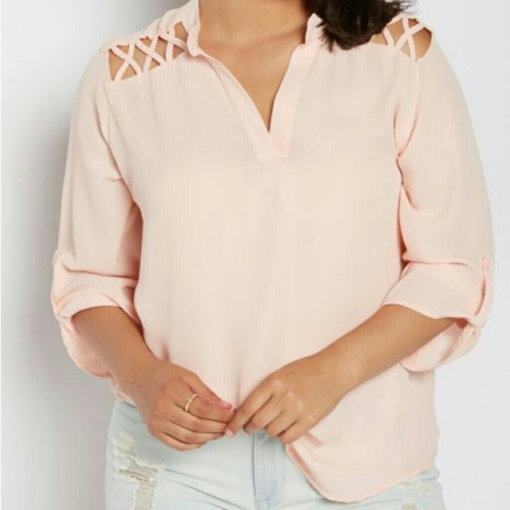NWT Plus Size Lattice Shoulder Blouse 1X & 3X - Picture 1 of 2