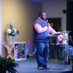 Meet your Posher, Lawrence