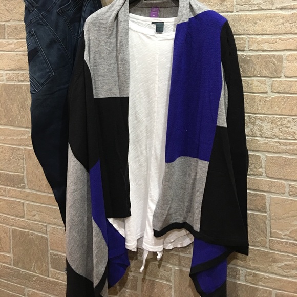 SALE🛎❗️💥🆕 BLACK FLYAWAY COLOR BLOCK CARDIGAN M - Picture 2 of 4