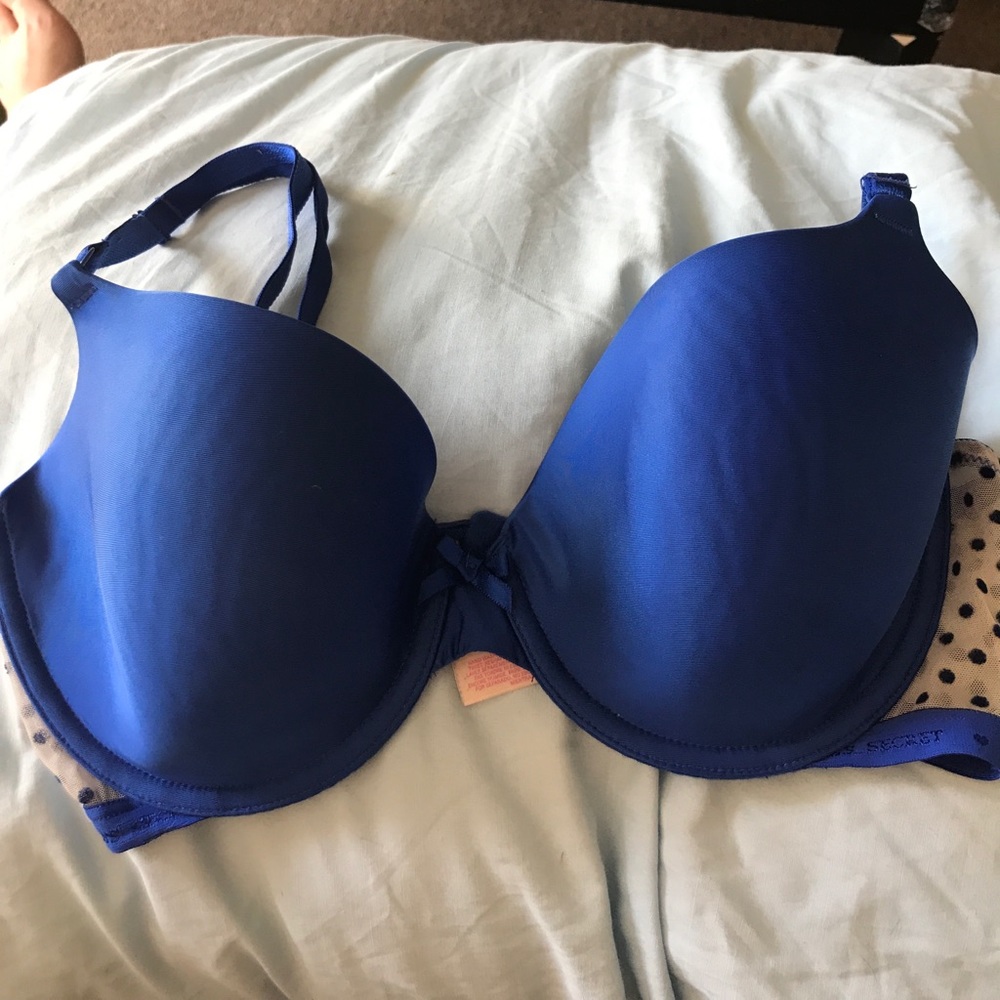 Victoria secret bra 32 DD
