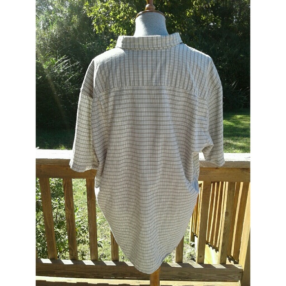 Eddie Bauer Short Sleeve Button Down - Picture 2 of 3