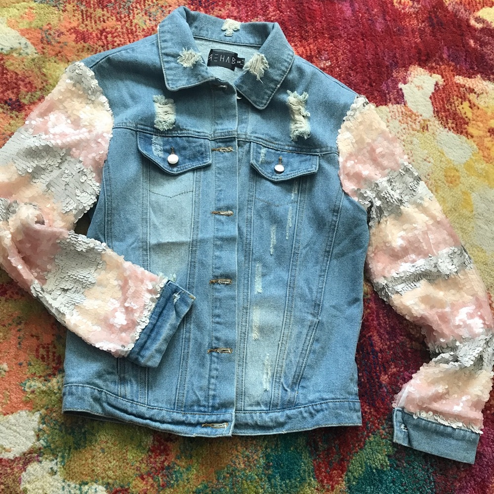 Jean jacket/ sequence sleeves