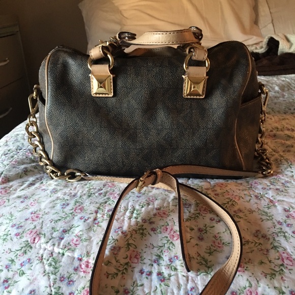 Michael Kors purse - Picture 2 of 2