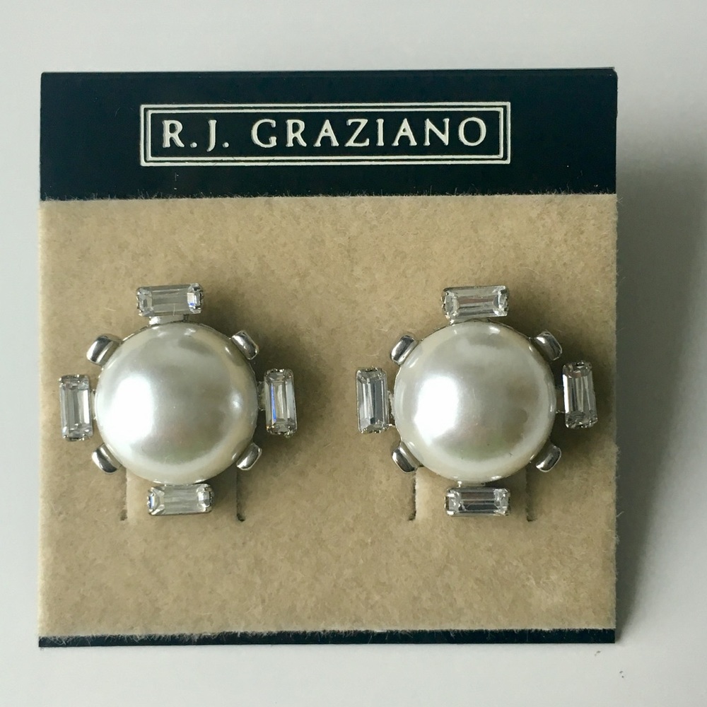 *NWT* R.J. Graziano Vintage Inspired Faux Pearl Earrings