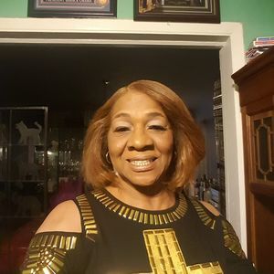 Meet your Posher, Joyce