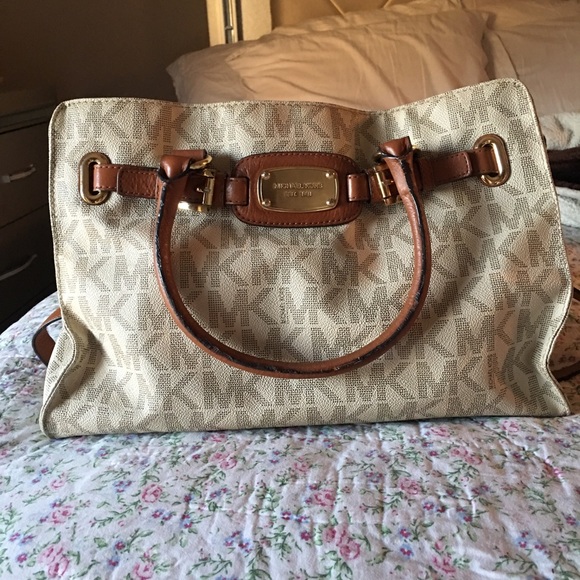 Michael Kors - Picture 1 of 2