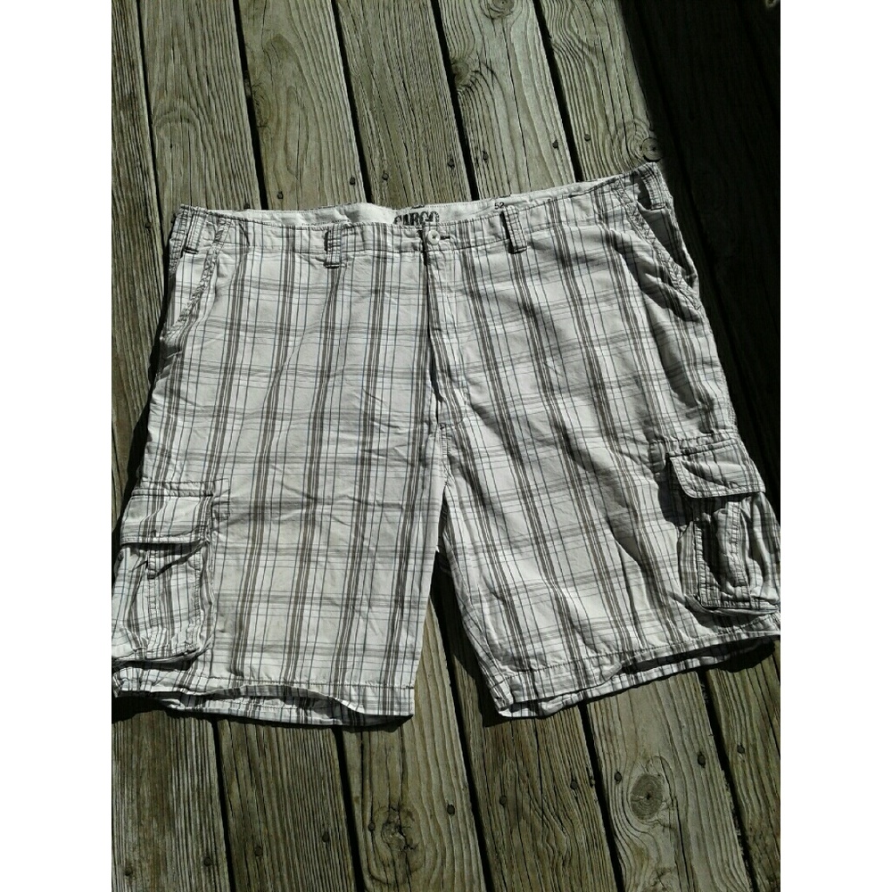 Roundtree and Yorke cargo shorts