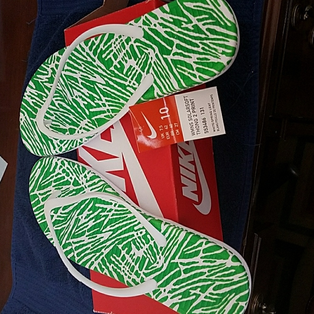 NIKE solarsoft thong slippers