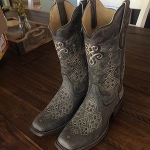 Brand New Beautiful Cowboy Boots