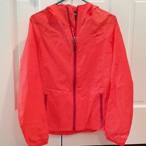 New w/o tags Northface Windbreaker Orange size M