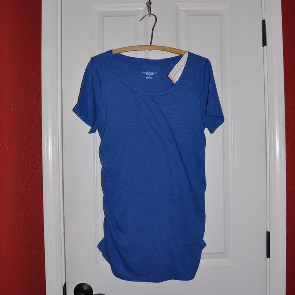 ❌❌SOLD❌❌NEW Maternity Essential Scoop Neck Tee - Picture 4 of 6