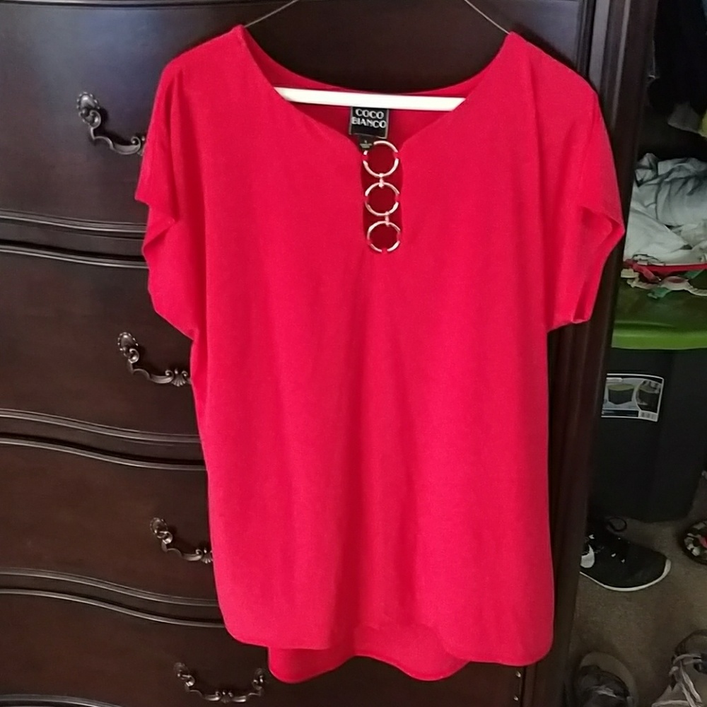 Coco Blanco Red top