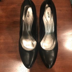 Apt. 9 black pumps