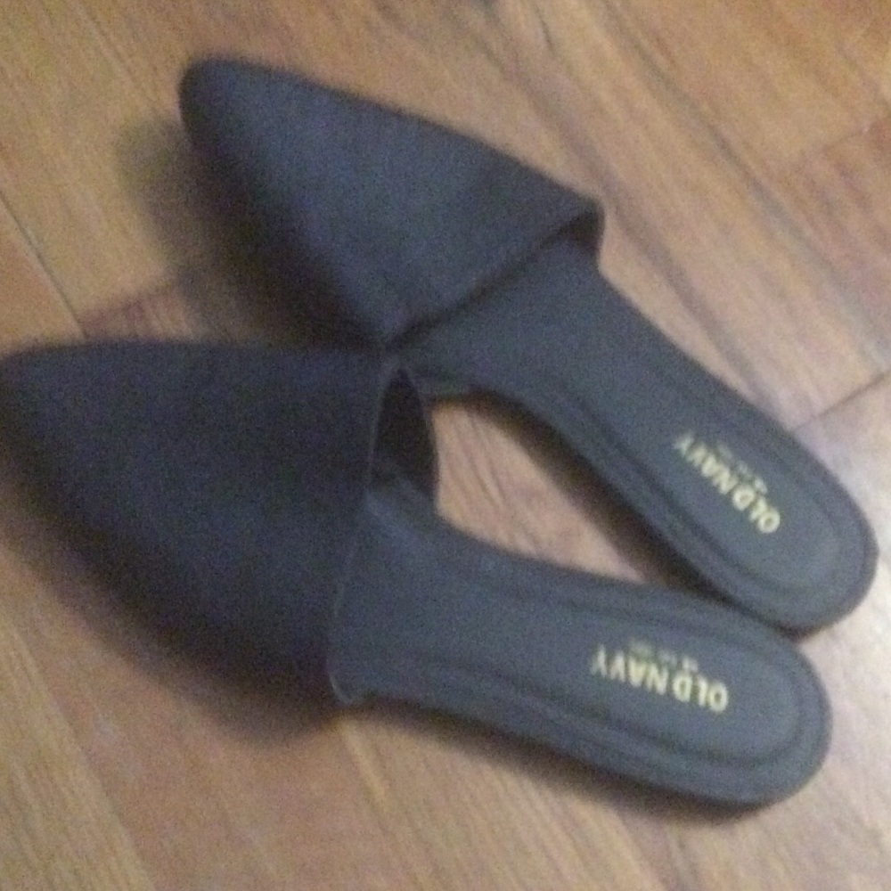 Flat mules
