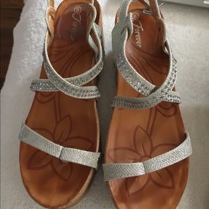 Forever between the toes bling