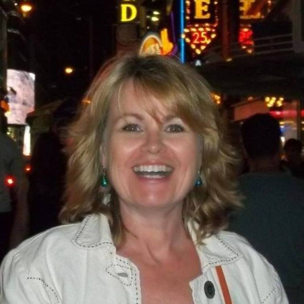 Meet your Posher, Annamaria