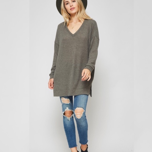 New! S-L Charcoal Grey Tunic. - Picture 3 of 4